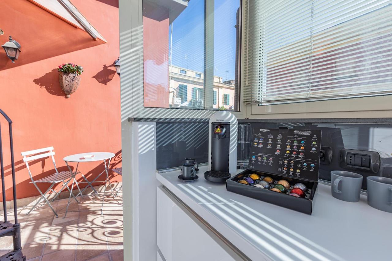 La Casa Dei Miei - Apt Con Terrazzo In Centro Naples Exterior photo